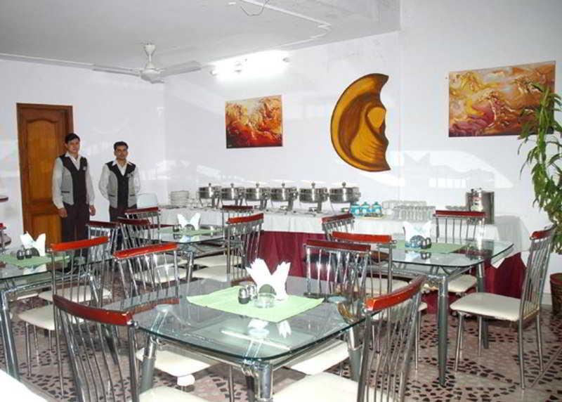 Hotel Pablas International, New Delhi, Near Metro Restauracja zdjęcie
