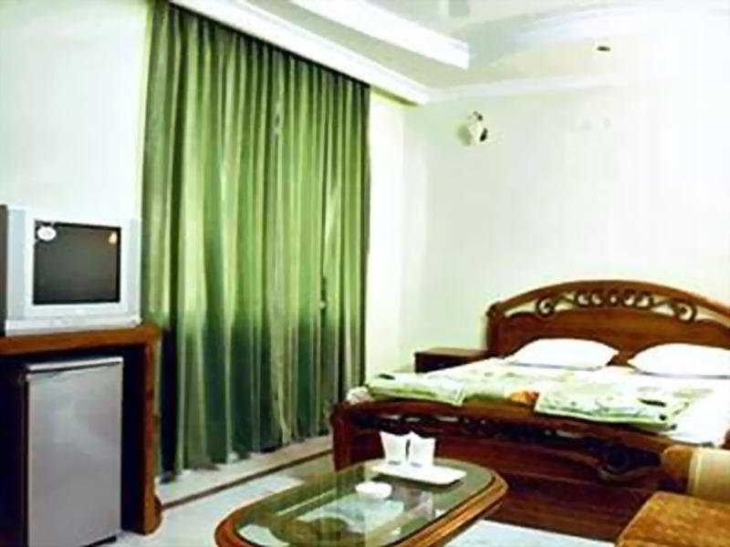 Hotel Pablas International, New Delhi, Near Metro Zewnętrze zdjęcie
