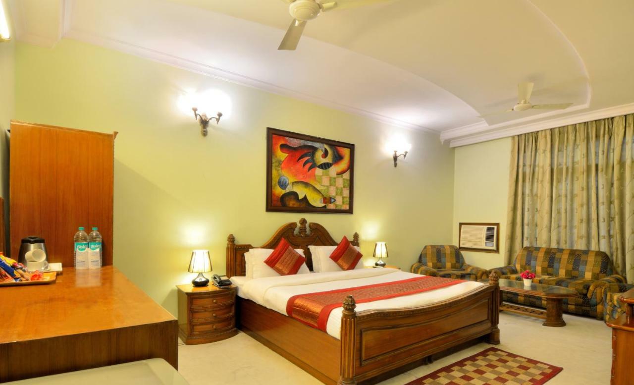 Hotel Pablas International, New Delhi, Near Metro Zewnętrze zdjęcie