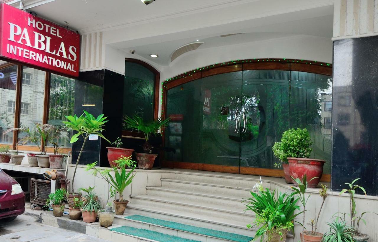 Hotel Pablas International, New Delhi, Near Metro Zewnętrze zdjęcie